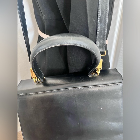 Salvatore Ferragamo Gancini 2 Way Shoulder HandBag Sought After Bag - Picture 6 of 9